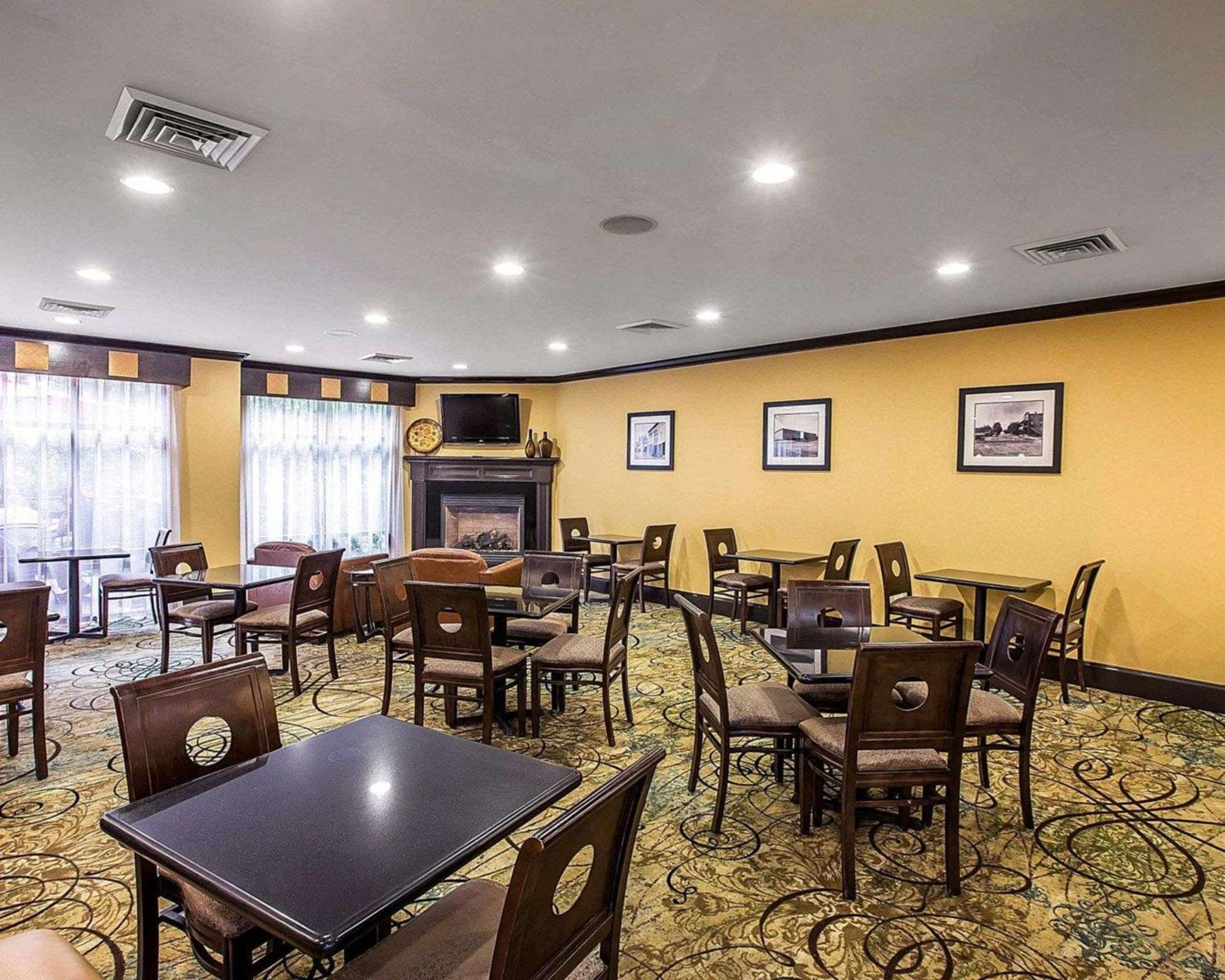 Comfort Suites Simpsonville - Greenville Exterior foto